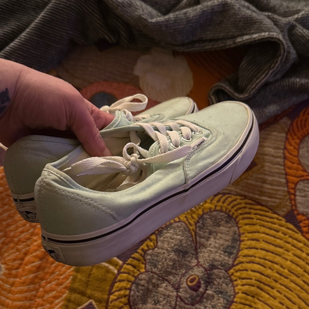 Mint Vans Authentics, size 7.5 good used condition